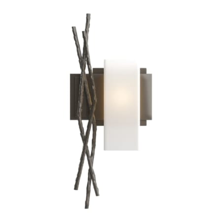 A large image of the Hubbardton Forge 207670-RIGHT Dark Smoke / Opal