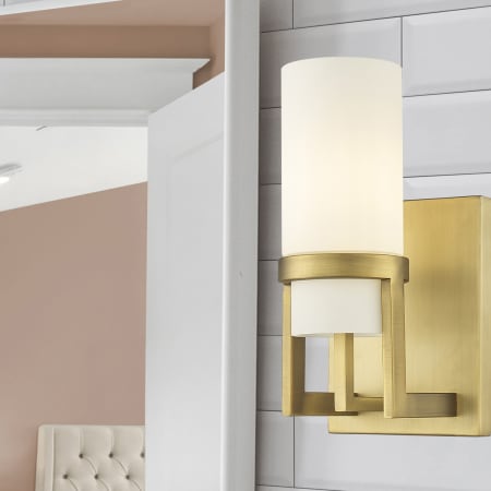 A large image of the Innovations Lighting 426-1W-8-6 Utopia Sconce Alternate Image