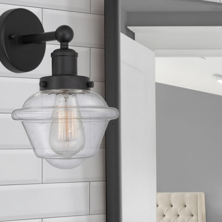 A large image of the Innovations Lighting 616-1W-10-7 Oxford Sconce Alternate Image