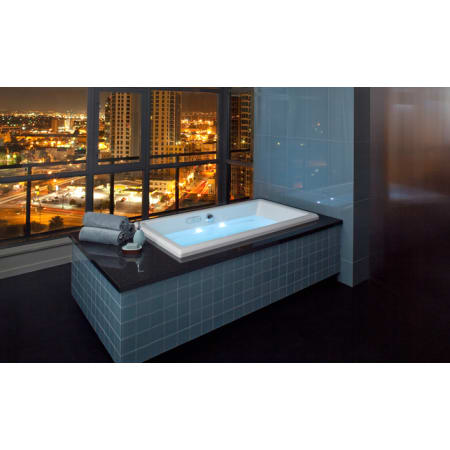 A large image of the Jacuzzi ACE7242 WCR 4IW Jacuzzi ACE7242 WCR 4IW