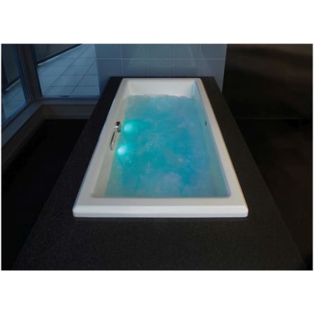 A large image of the Jacuzzi DUE7242WCR4IW Jacuzzi DUE7242WCR4IW
