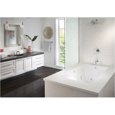 A large image of the Jacuzzi ELA6042WLR4IP Alternate View