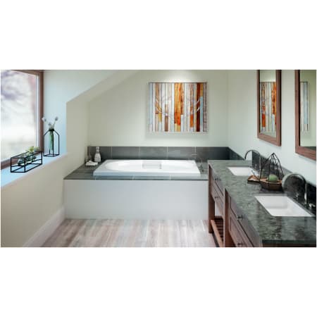 A large image of the Jacuzzi MX818 Alternate View