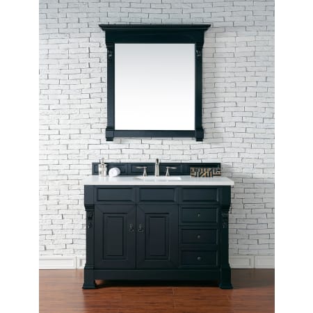 A large image of the James Martin Vanities 147-114-526-3WZ Alternate Image