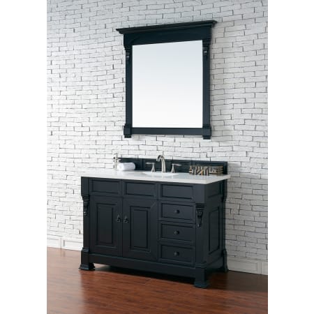 A large image of the James Martin Vanities 147-114-526-3WZ Alternate Image