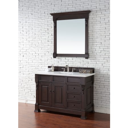 A large image of the James Martin Vanities 147-114-526-3WZ Alternate Image