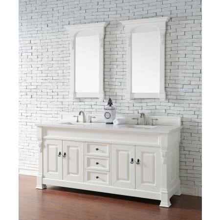 A large image of the James Martin Vanities 147-V72-3WZ Alternate Image