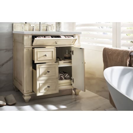 A large image of the James Martin Vanities 157-V30-3EJP Alternate Image