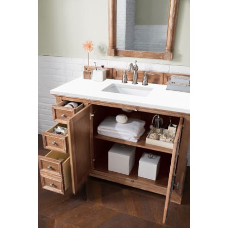 A large image of the James Martin Vanities 238-105-521-3WZ Alternate Image