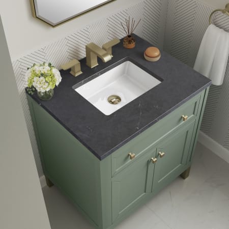 A large image of the James Martin Vanities 305-V30-3CSP Alternate Image