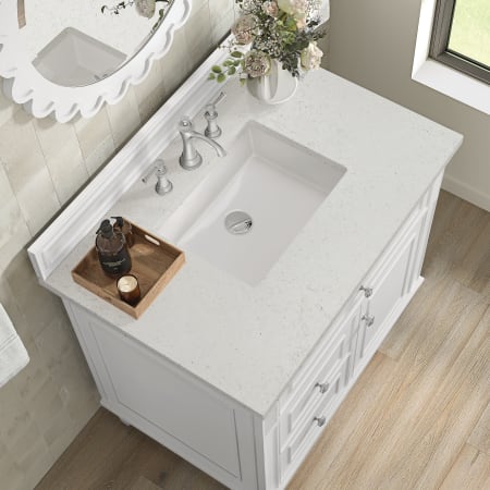 A large image of the James Martin Vanities 424-V36-3LDL Alternate Image