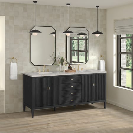 A large image of the James Martin Vanities 485-V72-3EJP Alternate Image