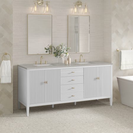 A large image of the James Martin Vanities 485-V72-3ESR Alternate Image