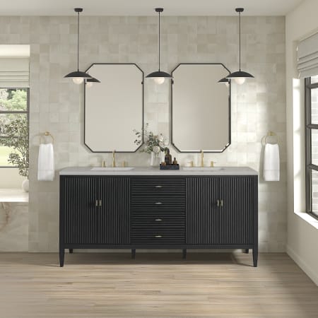 A large image of the James Martin Vanities 485-V72-3ESR Alternate Image