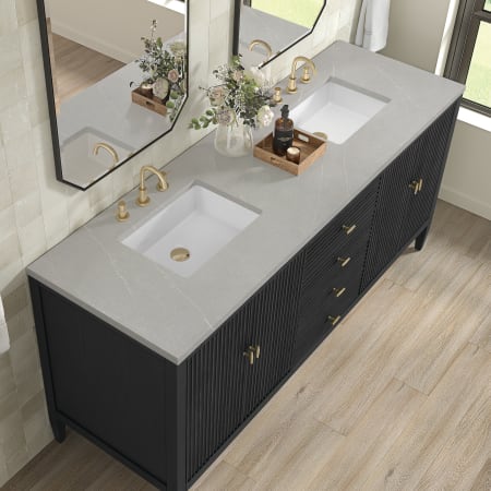 A large image of the James Martin Vanities 485-V72-3ESR Alternate Image