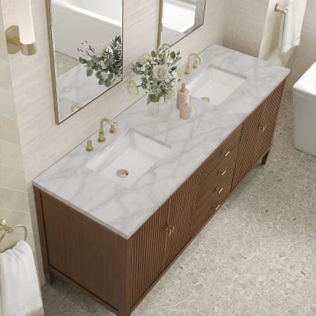 A large image of the James Martin Vanities 485-V72-3VSL Alternate Image