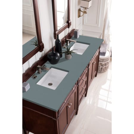 A large image of the James Martin Vanities 650-V72-3CBL Alternate Image