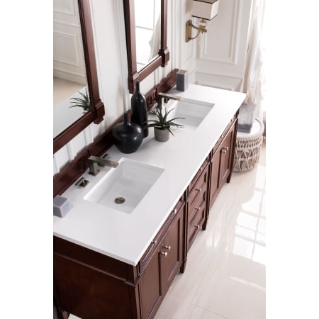 A large image of the James Martin Vanities 650-V72-3CLW Alternate Image