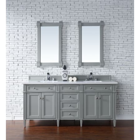 A large image of the James Martin Vanities 650-V72-3CLW Alternate Image