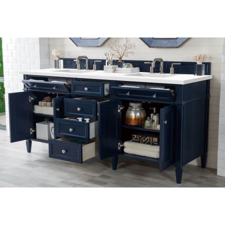 A large image of the James Martin Vanities 650-V72-3CLW Alternate Image