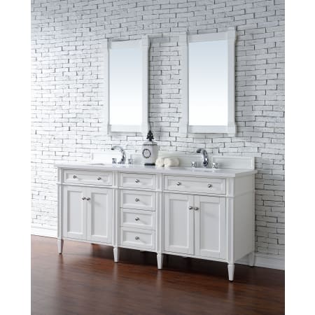 A large image of the James Martin Vanities 650-V72-3CLW Alternate Image