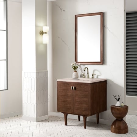 A large image of the James Martin Vanities 670-V30-3EMR Alternate Image