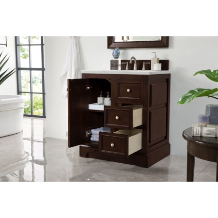 A large image of the James Martin Vanities 825-V30-3EJP Alternate Image