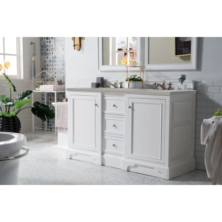 A large image of the James Martin Vanities 825-V60D-3ESR Alternate Image