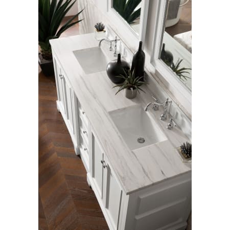 A large image of the James Martin Vanities 825-V72-3AF Alternate Image