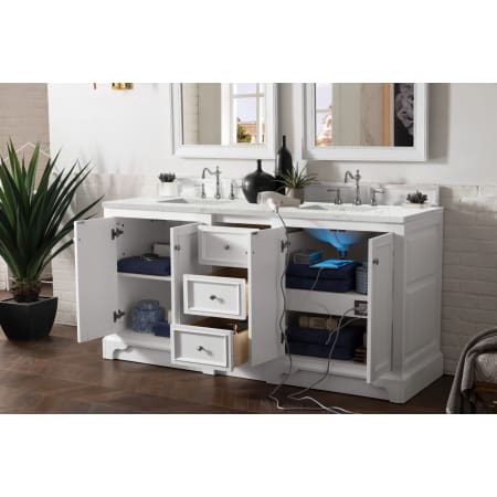 A large image of the James Martin Vanities 825-V72-3EJP Alternate Image