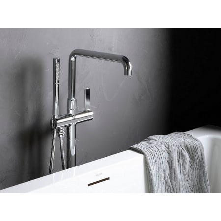 kohler kallista tub