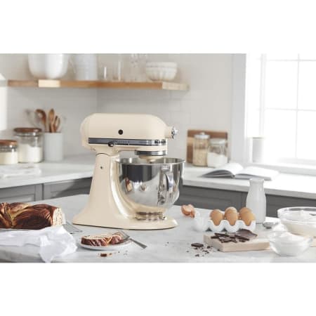 A large image of the KitchenAid KSM150PS Alternate Image