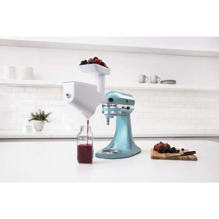 A large image of the KitchenAid KSM150PS Alternate Image