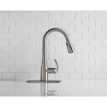 A large image of the Moen 87014 Alternate View