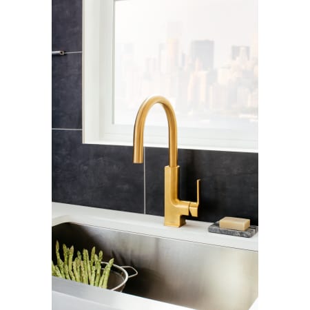 Moen S72308bg Brushed Gold Single Handle Pulldown Spray