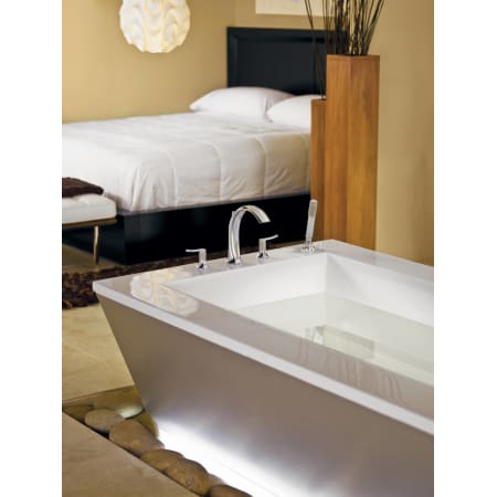 A large image of the Moen TS21704 Moen-TS21704-Installed Roman Tub Faucet in Chrome