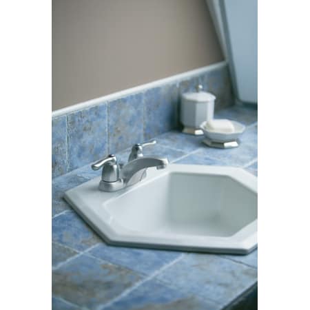 A large image of the Moen 4925 Moen 4925