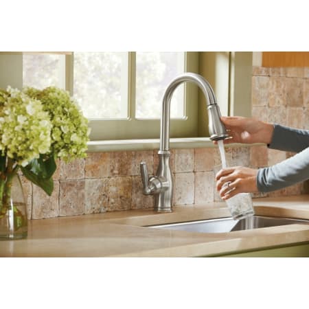 A large image of the Moen 7185 Moen 7185