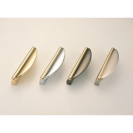 A large image of the Omnia 9416 Polished Brass
