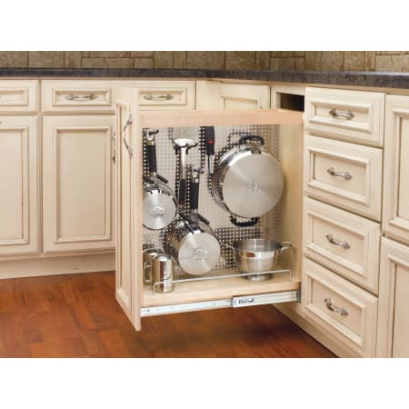 Kitchen cupboards that look like drawers?
