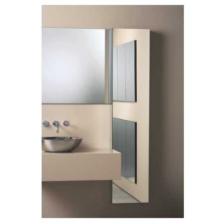 A large image of the Robern MC1670D4FBR Mirrored