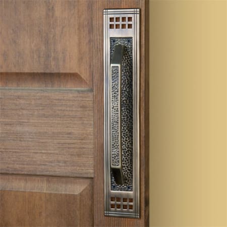 A large image of the Signature Hardware 917347 Antique Brass