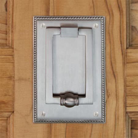 A large image of the Signature Hardware 917820 Brushed Nickel