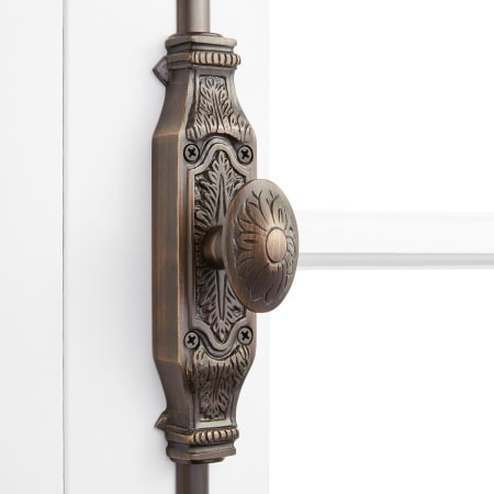A large image of the Signature Hardware 916671 Antique Brass