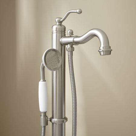 A large image of the Signature Hardware 926634 Brushed Nickel
