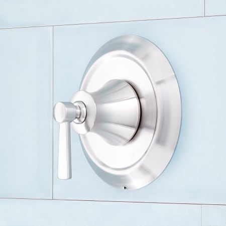 A large image of the Signature Hardware 948893-LV Brushed Nickel