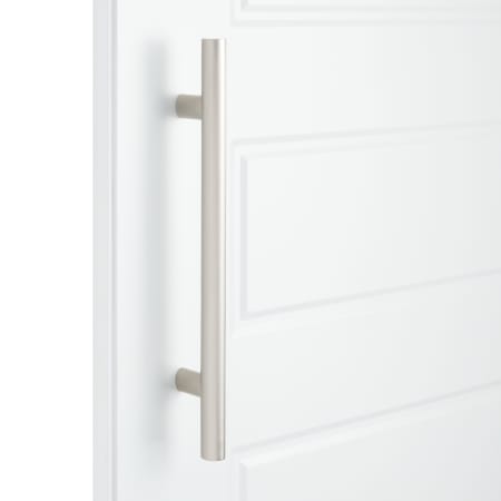 A large image of the Signature Hardware 946442-BTB-18 Brushed Nickel