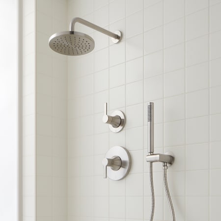 A large image of the Signature Hardware 953955-L Brushed Nickel