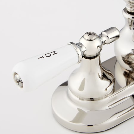 A large image of the Signature Hardware 918942 Signature Hardware-918942-Handle Close Up View