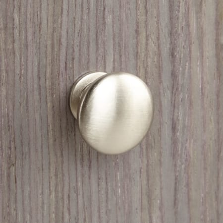 A large image of the Signature Hardware 942025-8 Signature Hardware-942025-8-Hardware Detail